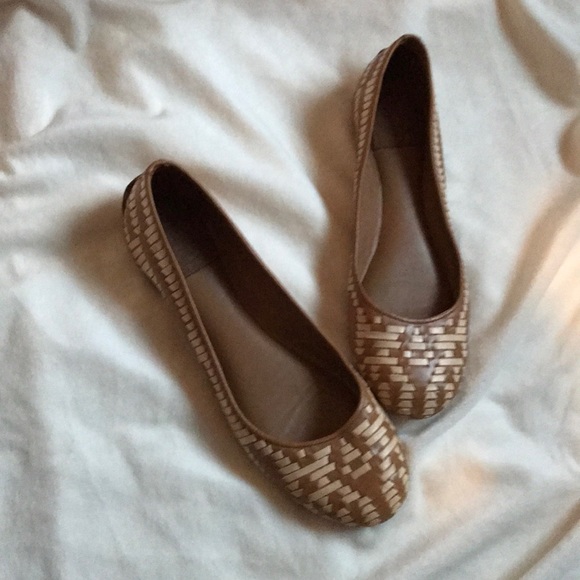 Tory Burch Shoes - Tory Burch woven leather flats